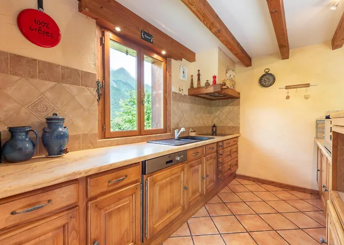 Baupeillas Holiday home Bazus-Aure