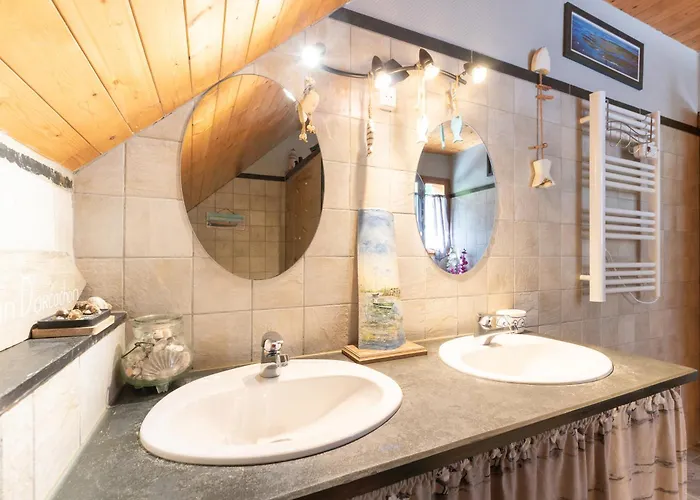 Holiday home Baupeillas Bazus-Aure